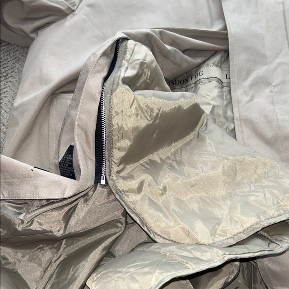 London Fog Men's Beige Trench Coat Removable Liner Classic Rain Coat L Reg - Picture 13 of 15
